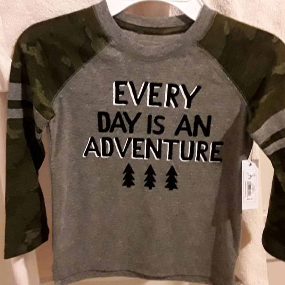 NWT boys camo tshirt